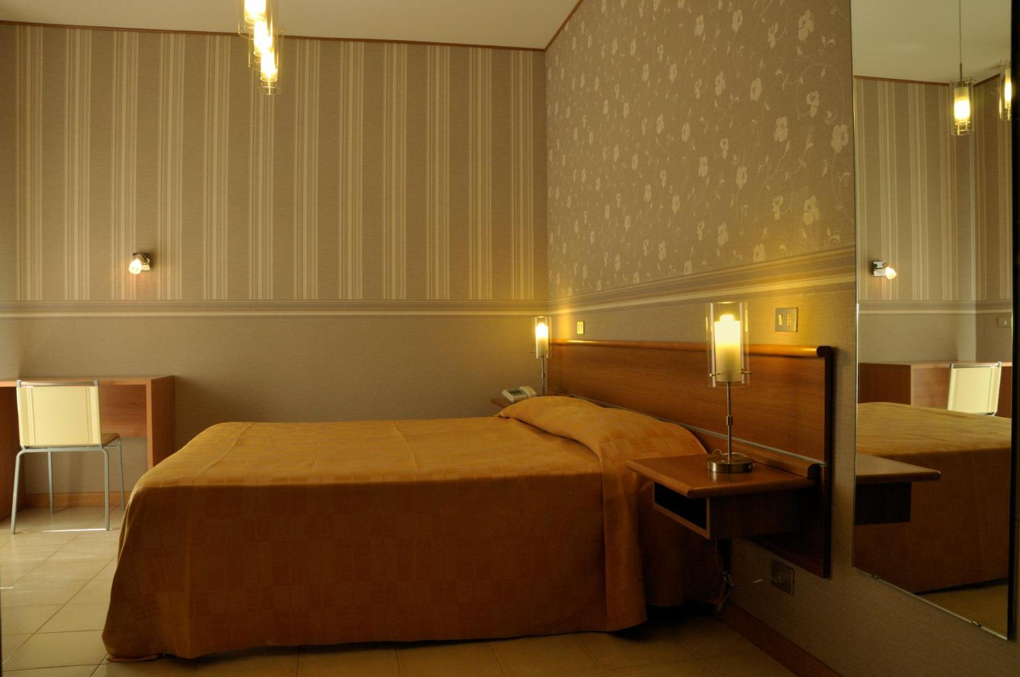 Hotel Residence Ulivi E Palme كالياري المظهر الخارجي الصورة
