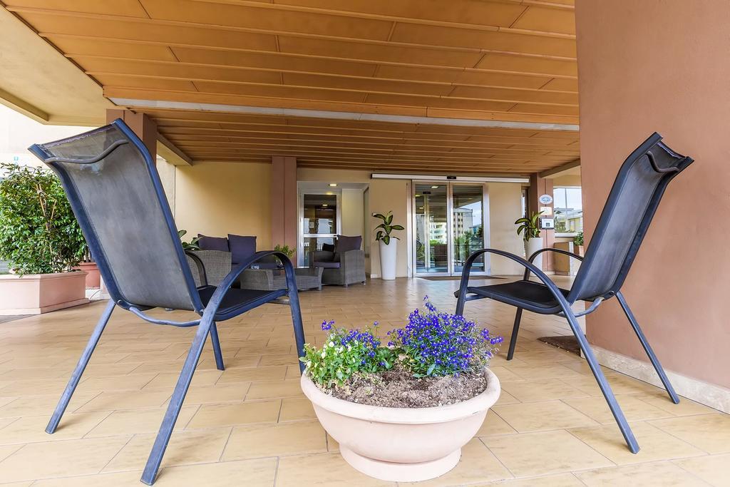 Hotel Residence Ulivi E Palme كالياري المظهر الخارجي الصورة