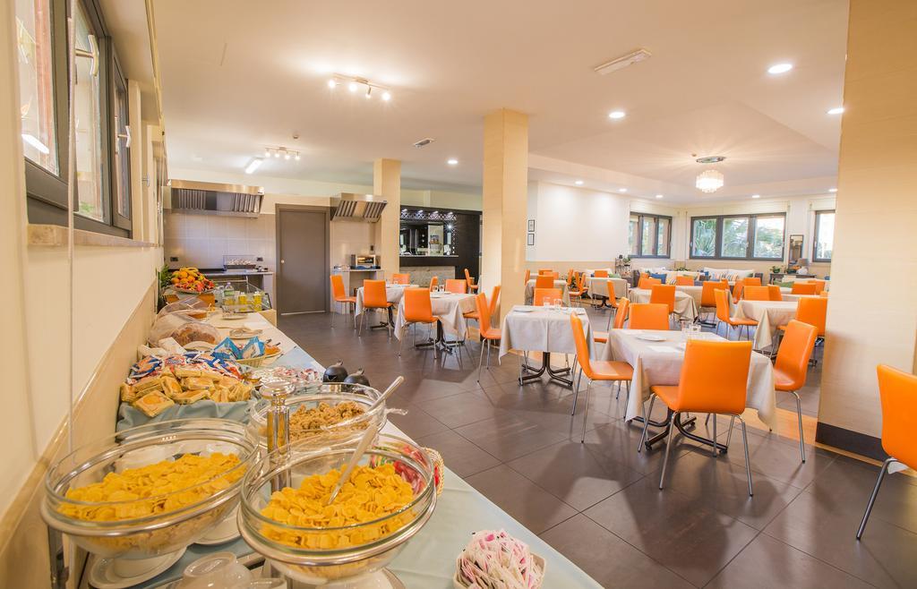 Hotel Residence Ulivi E Palme كالياري المظهر الخارجي الصورة