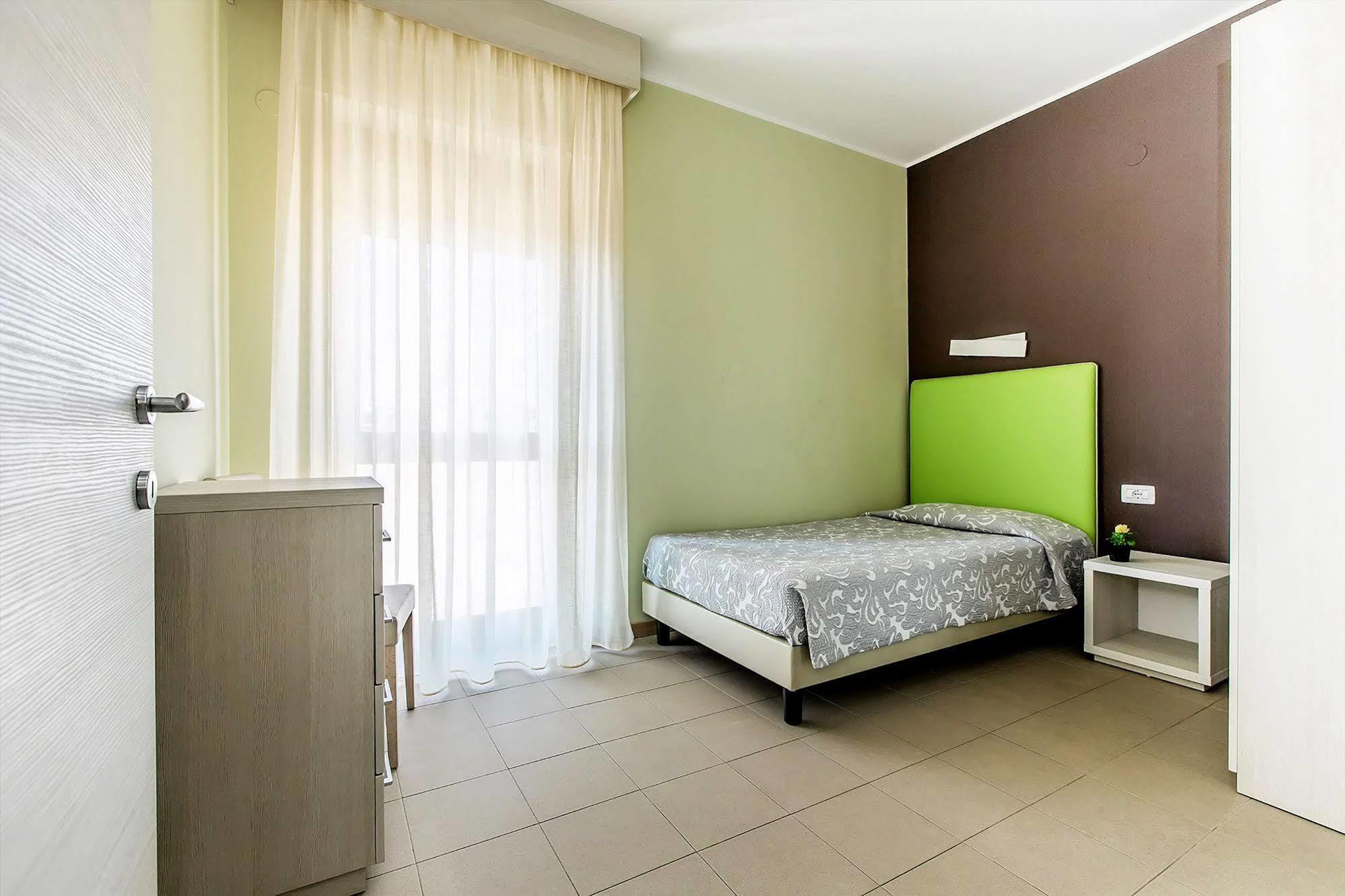 Hotel Residence Ulivi E Palme كالياري المظهر الخارجي الصورة